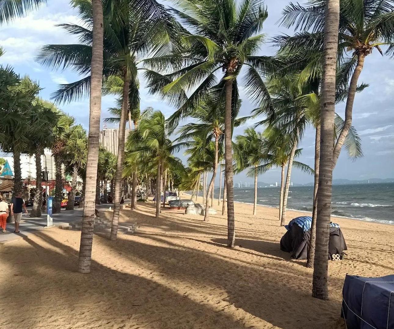 อพาร์ทเม้น Supalai Sea View Luxury *