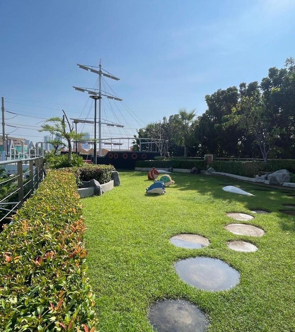 อพาร์ทเม้น Supalai Sea View Luxury Pattaya