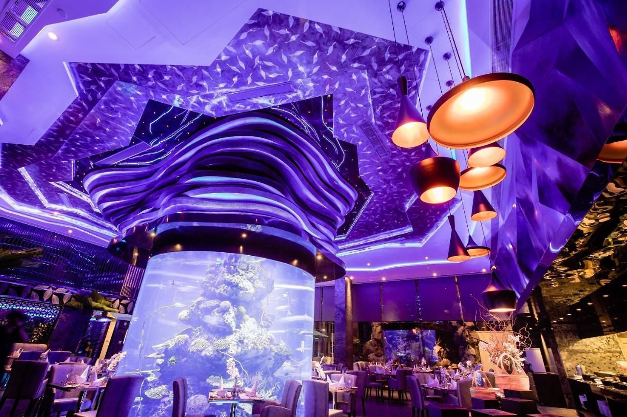 โรงแรม Azure 4*