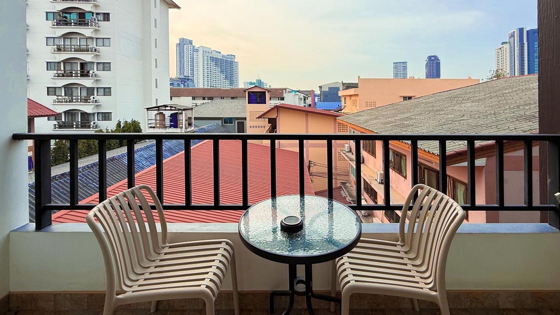 โรงแรม Nalanta Pattaya