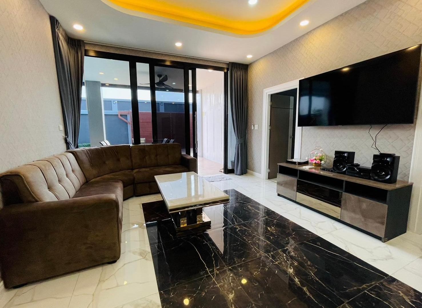 다빈치 풀빌라 Davinci Pool วันหยุดที่บ้าน Pattaya