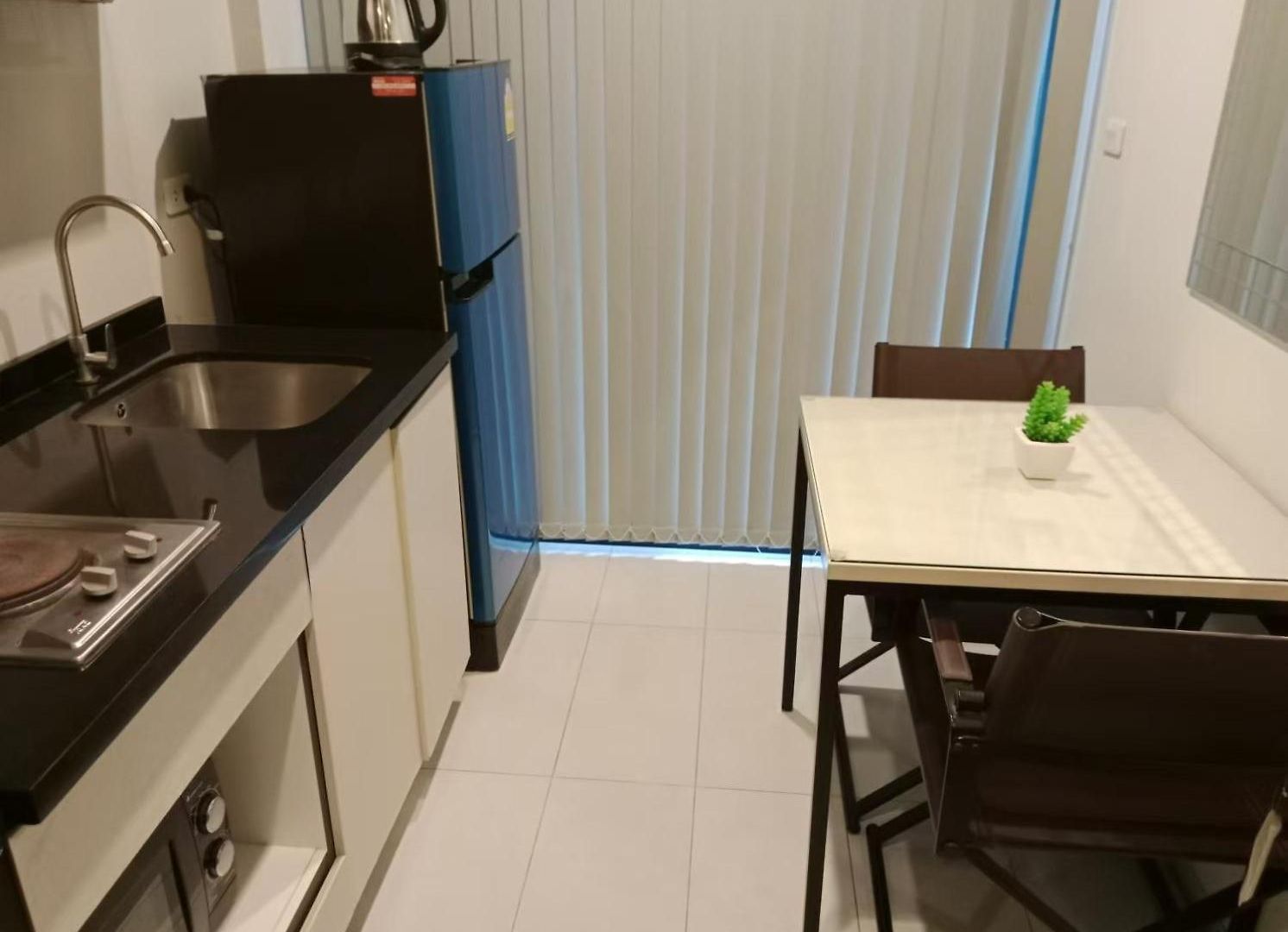 芭提雅市中心the Base 高端公寓酒店 * Pattaya