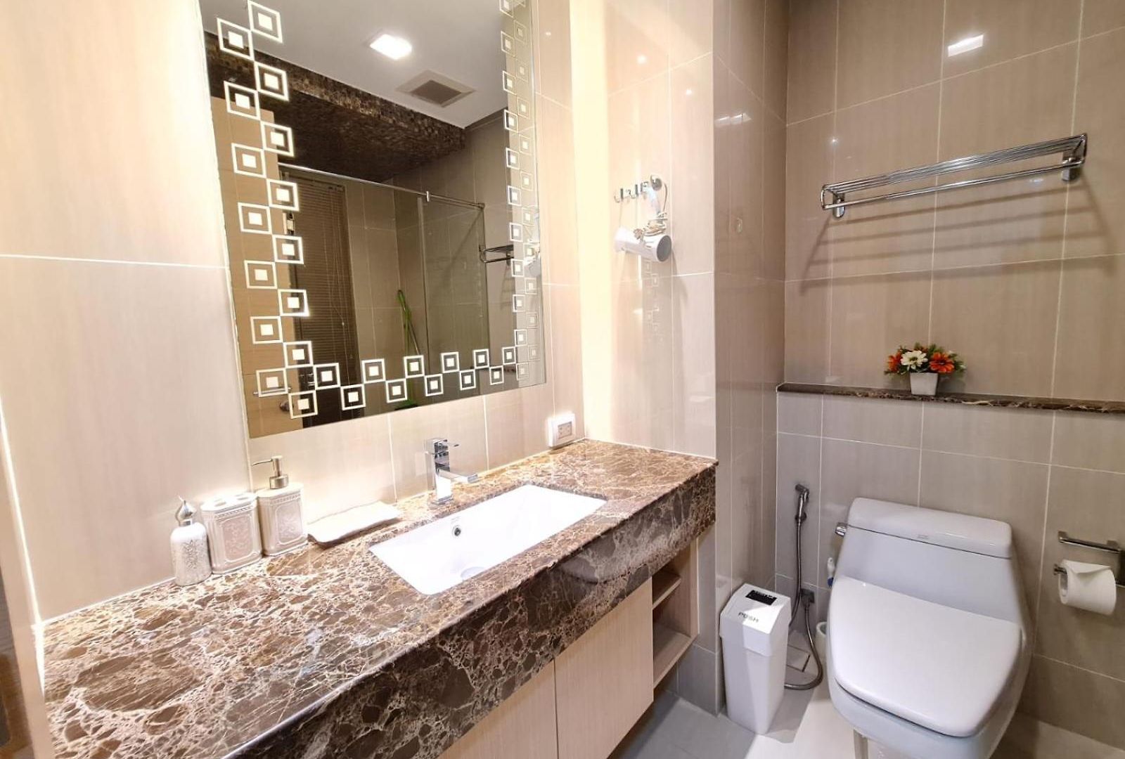 Seaview - The Palm Wongamat - Beachfront 19 Floor *