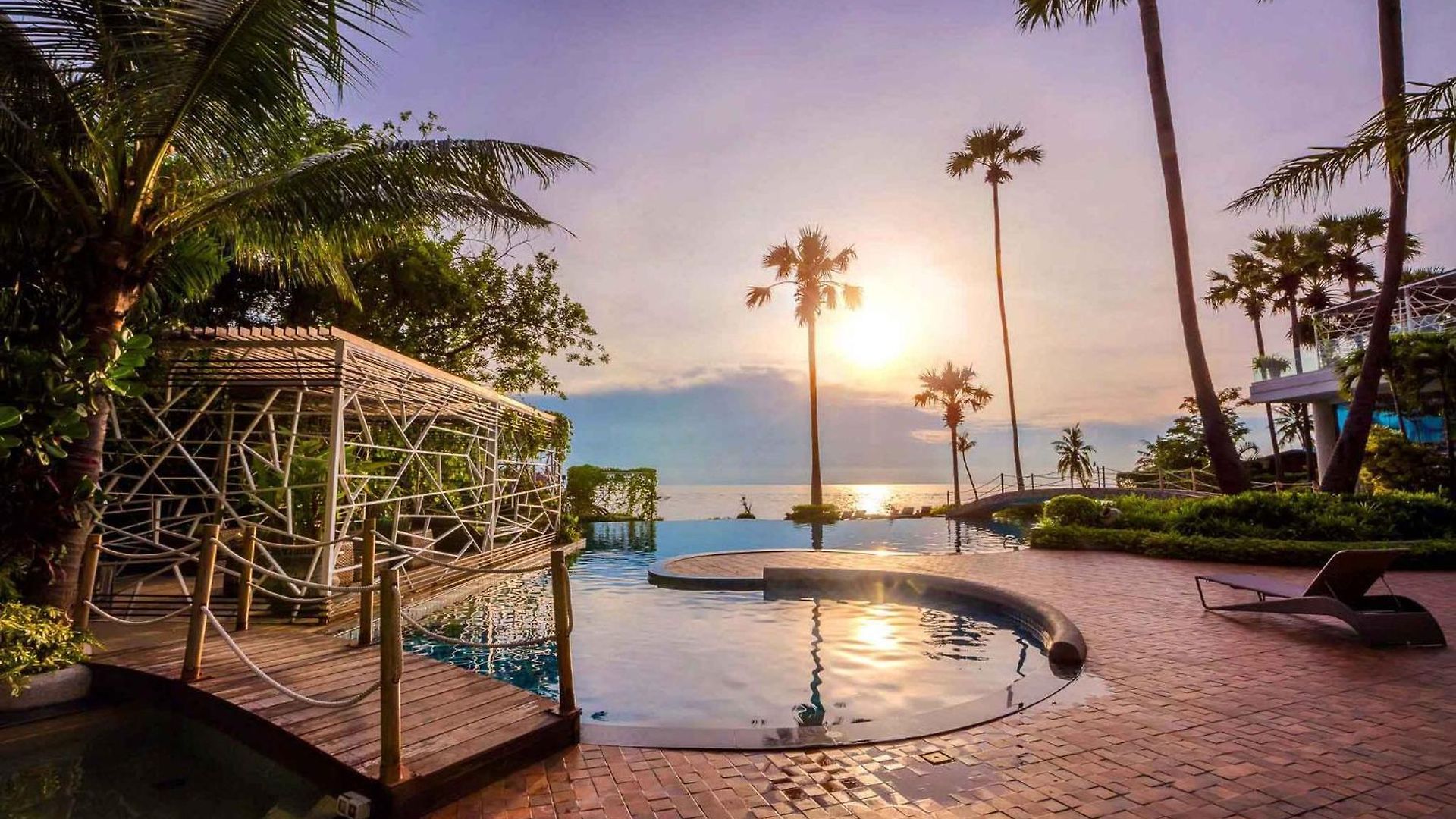 Seaview - The Palm Wongamat - Beachfront 19 Floor Pattaya