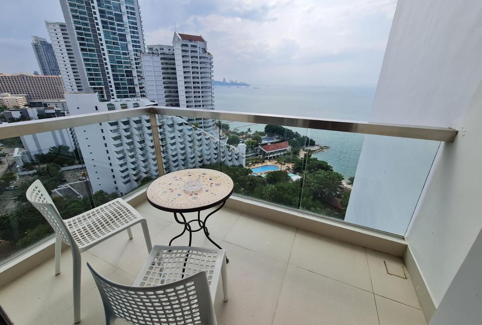 Seaview - The Palm Wongamat - Beachfront 19 Floor อพาร์ทเม้น *
