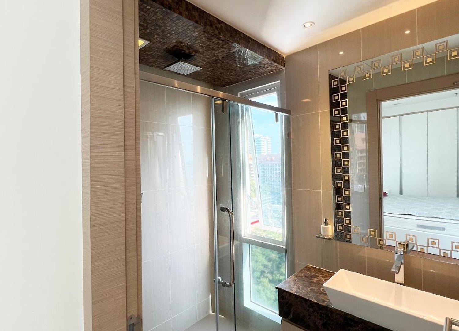 อพาร์ทเม้น The Palm Wongamat - 2br Luxury Beachfront - Ocean View Pattaya