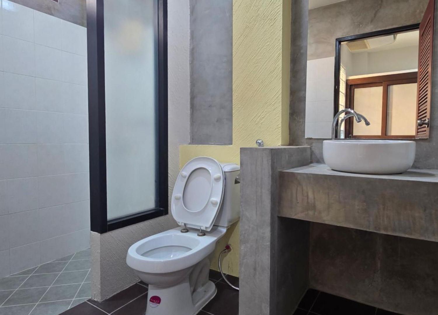 โรงแรม Middle Tree House Pattaya