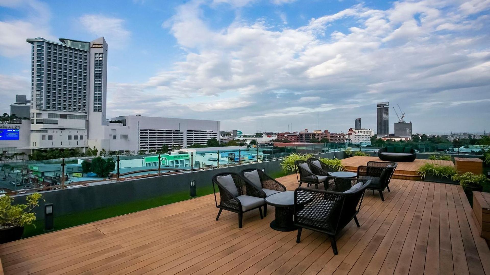 โรงแรม Empress Pattaya