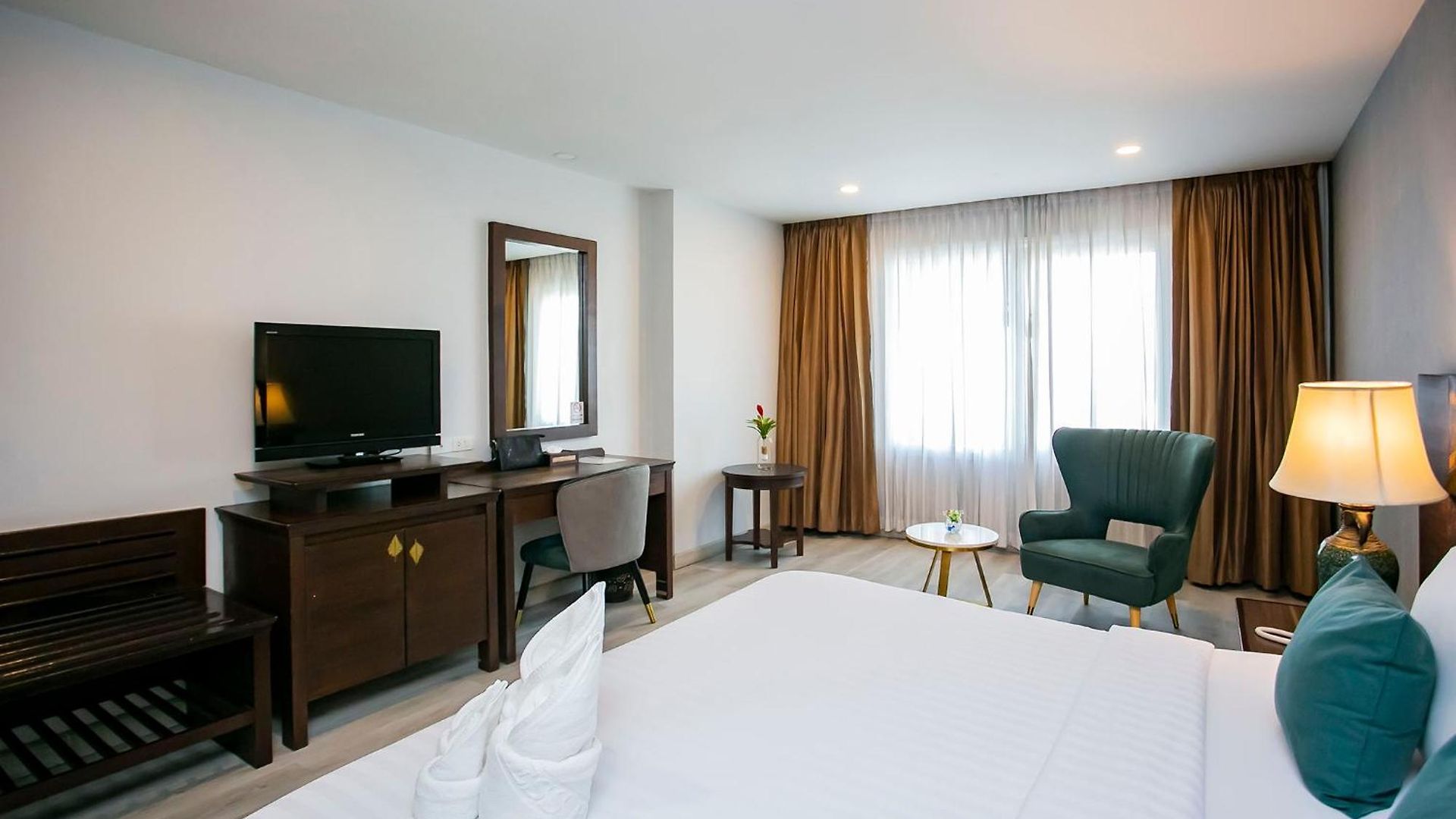 Empress โรงแรม