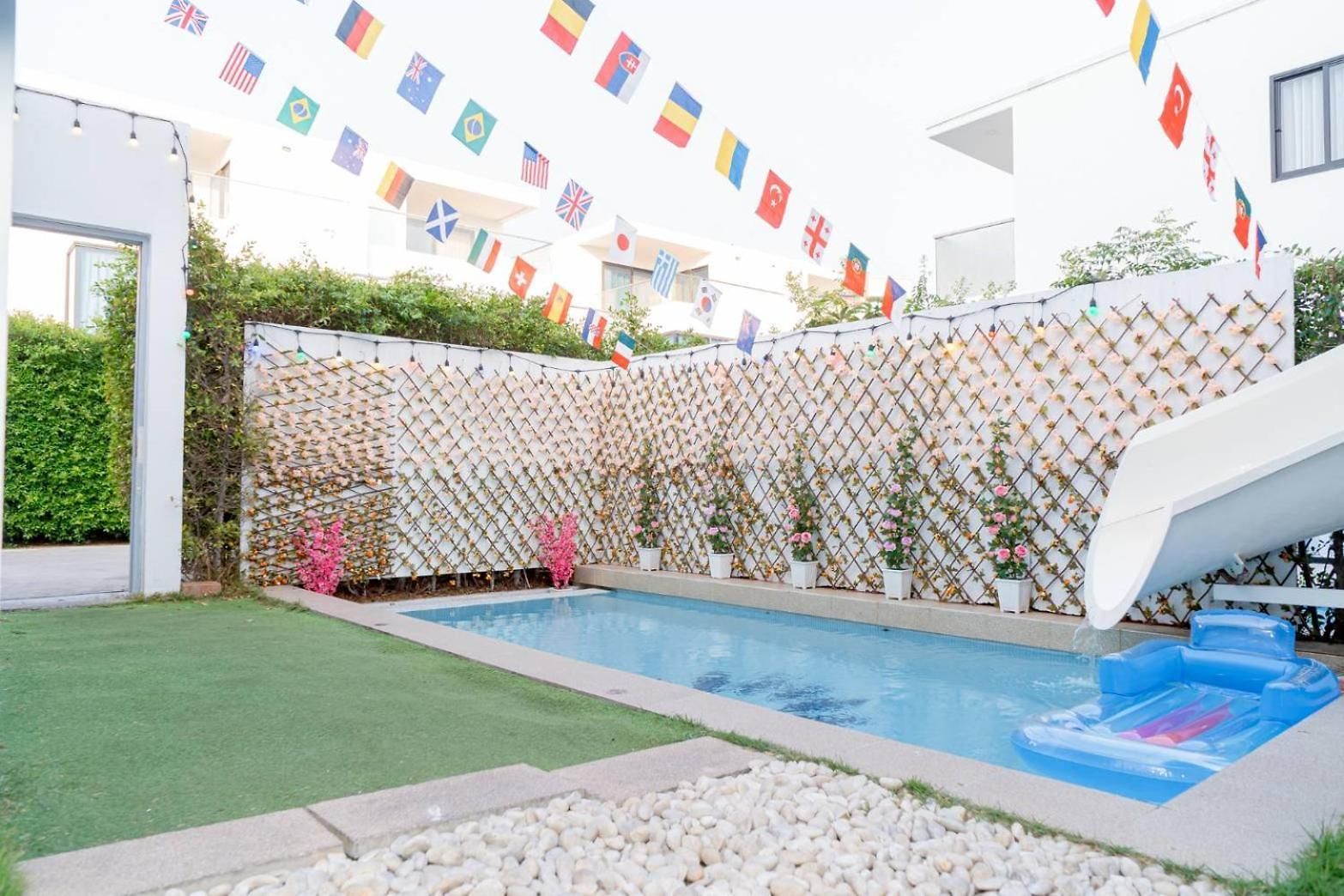 Baruen Poolvilla