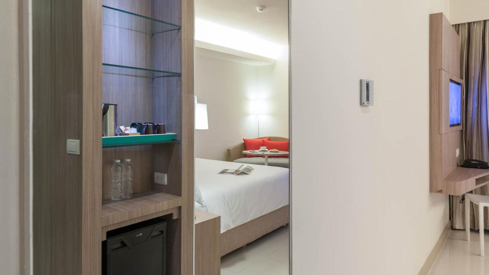 Travelodge Hotel 3*
