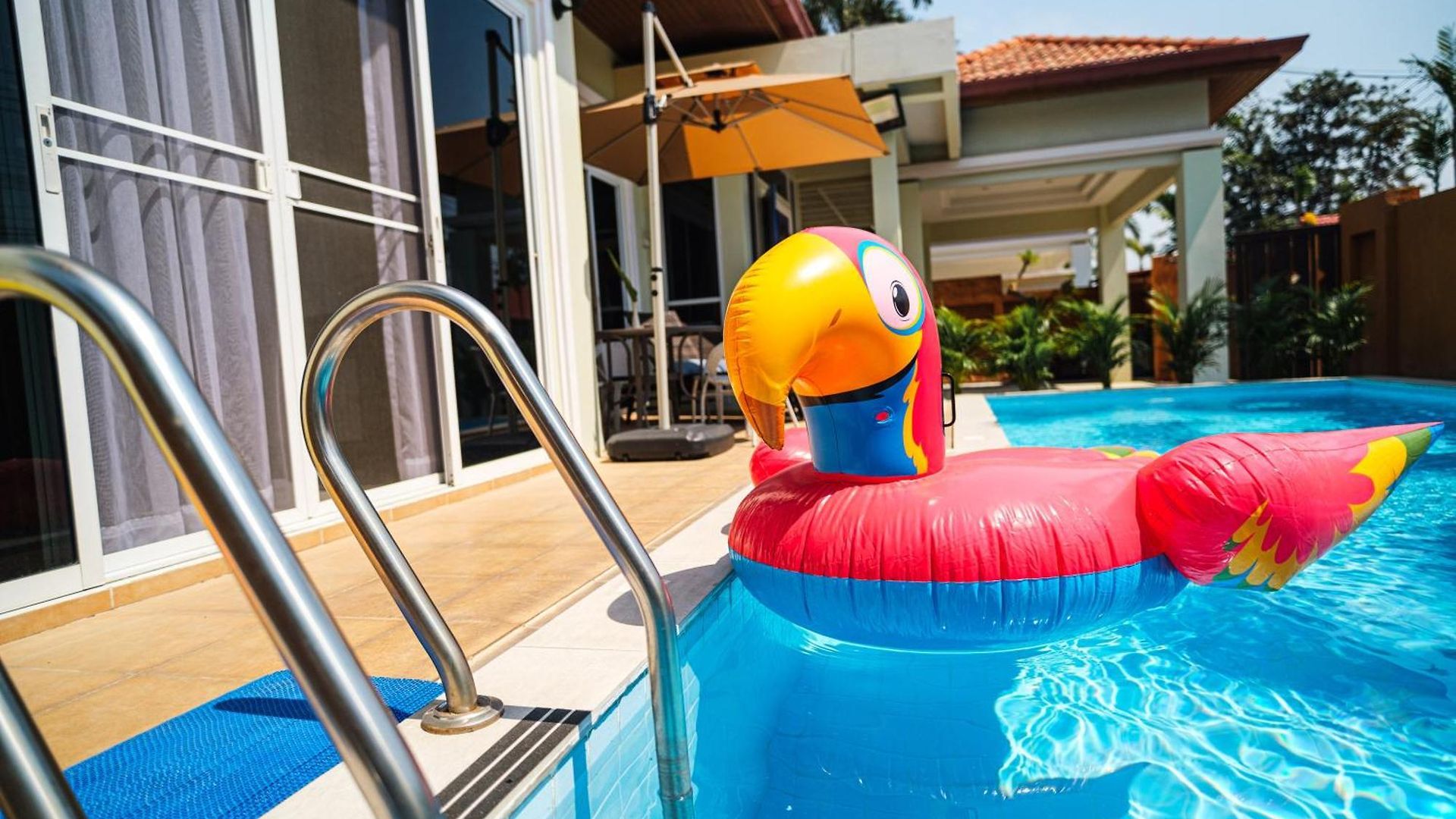 King Family Massarossa Pool Vip วิลล่า Pattaya