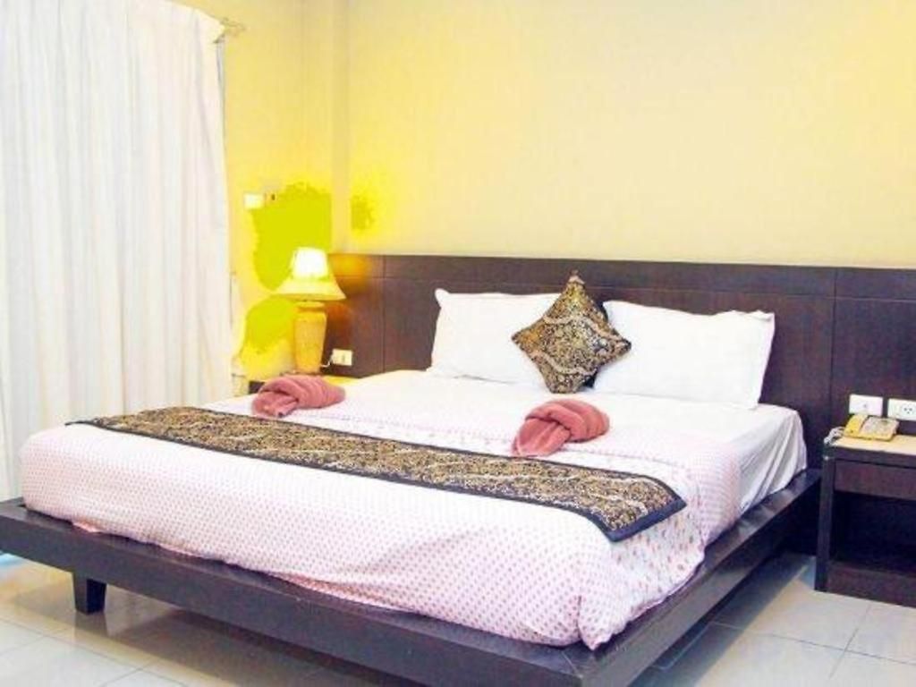 Tycoon Place Garden โรงแรม 3*