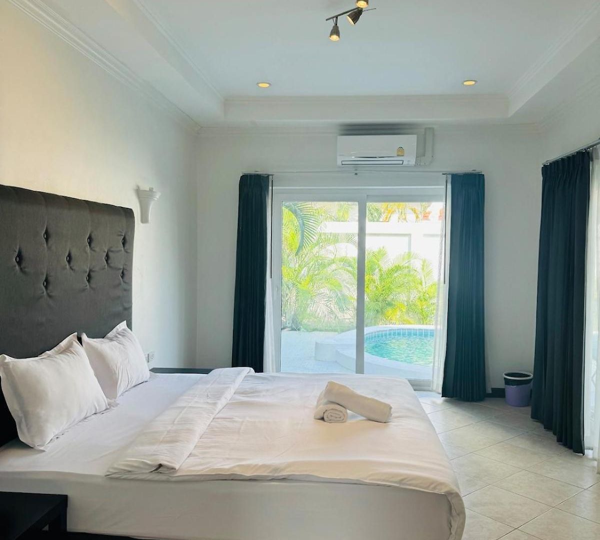 Majestic Seaside Private * Pattaya