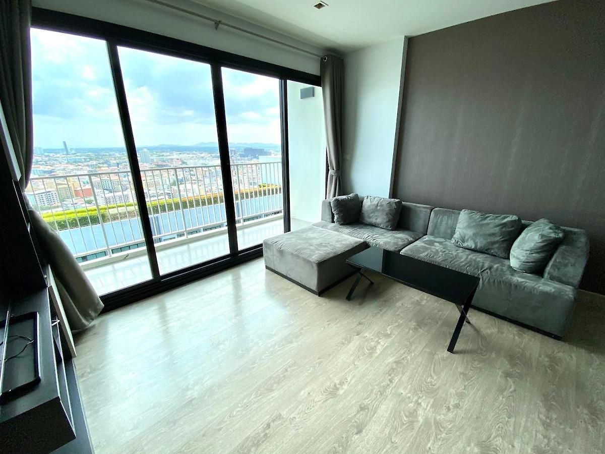 อพาร์ทเม้น The Base - Spacious, 2 Bedroom, 2 Bathroom, Penthouse - Centre - 595 Pattaya