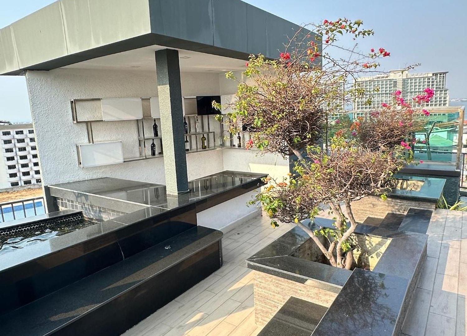 Apartment The Prim Grand Wongamat N103 - Spacious Near The Sea