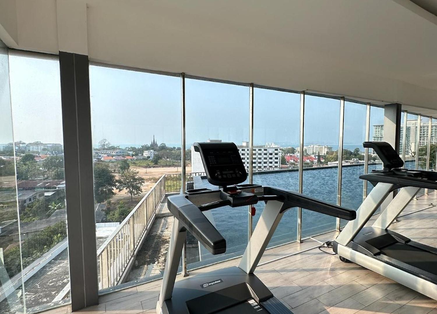 Apartment The Prim Grand Wongamat N103 - Spacious Near The Sea