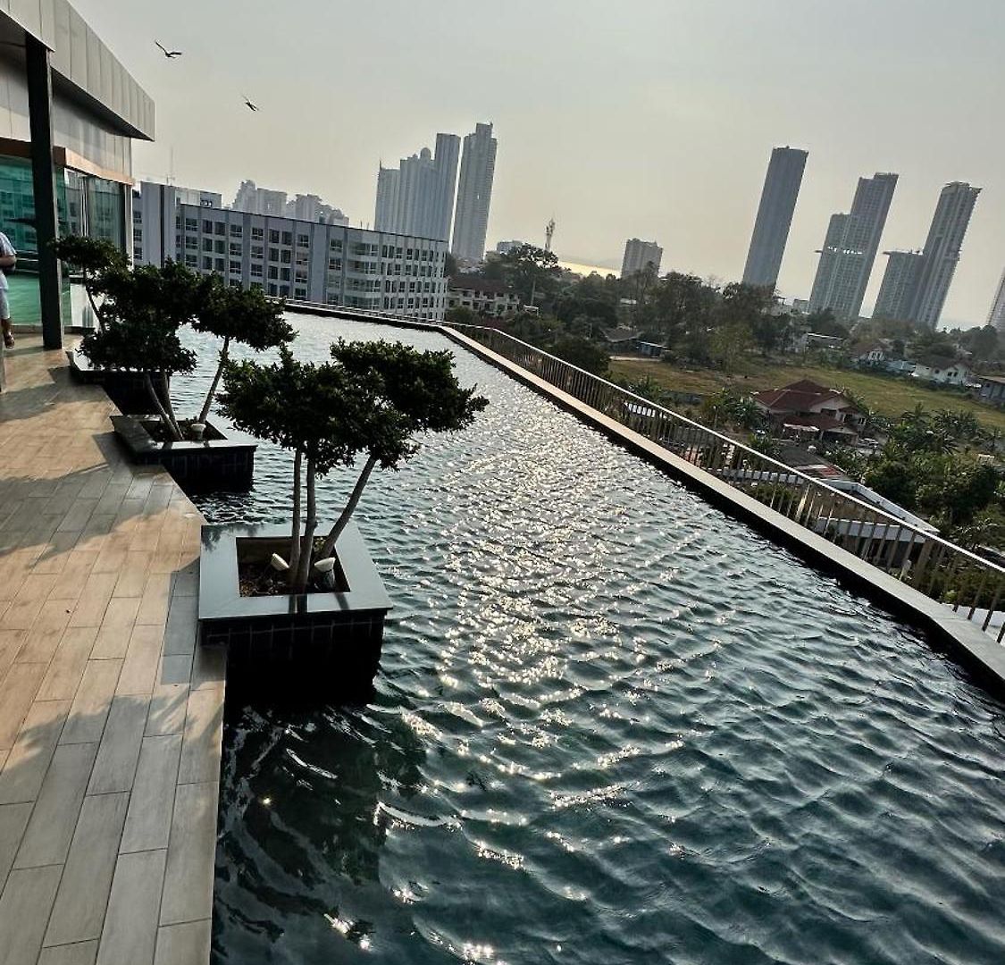 The Prim Grand Wongamat N103 - Spacious Near The Sea Apartment *
