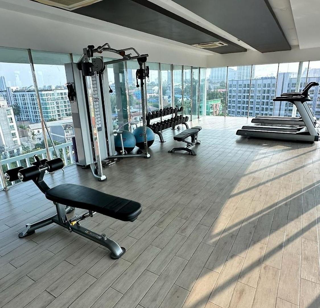 The Prim Grand Wongamat N103 - Spacious Near The Sea Apartment Pattaya