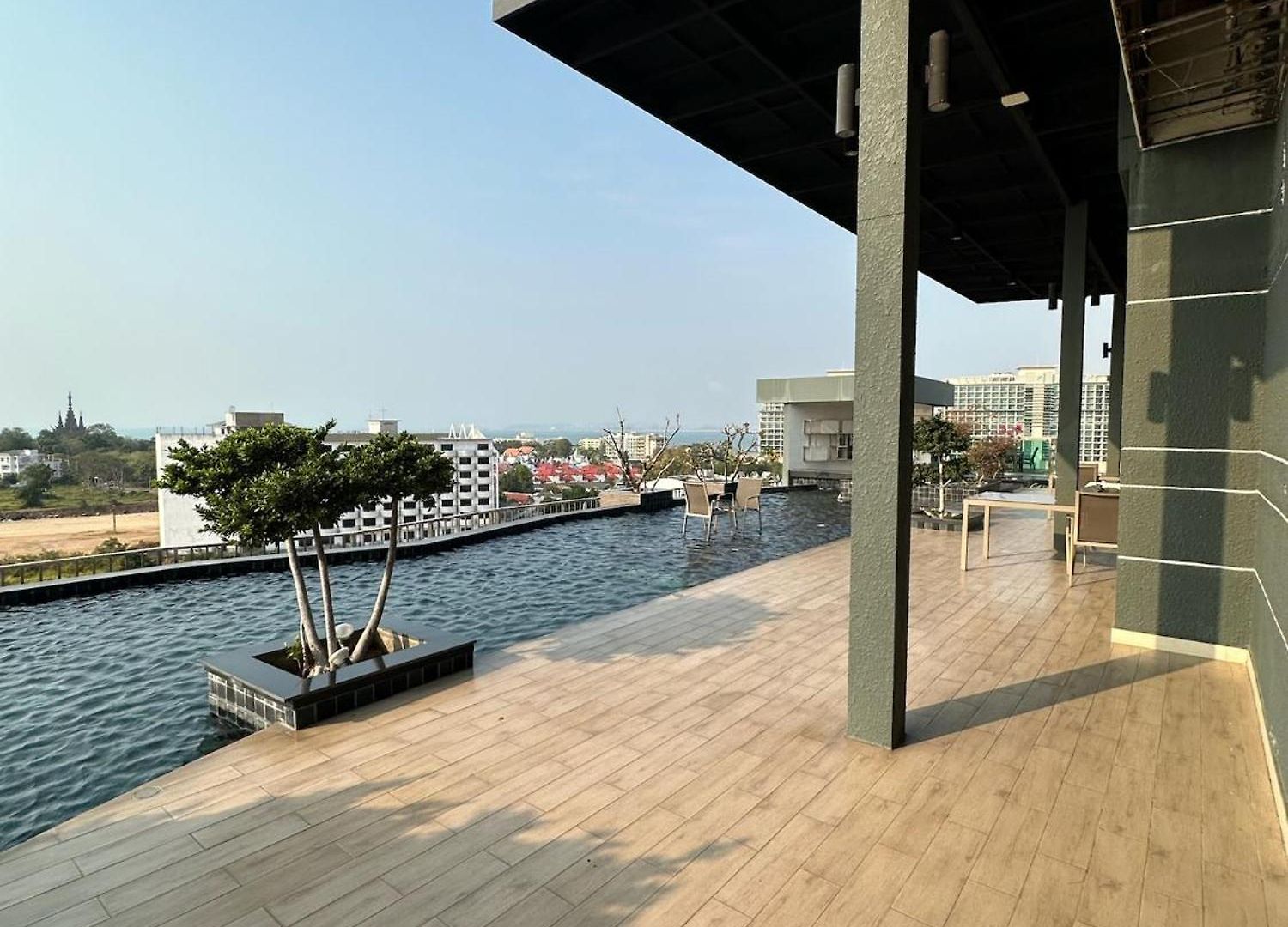 The Prim Grand Wongamat N103 - Spacious Near The Sea