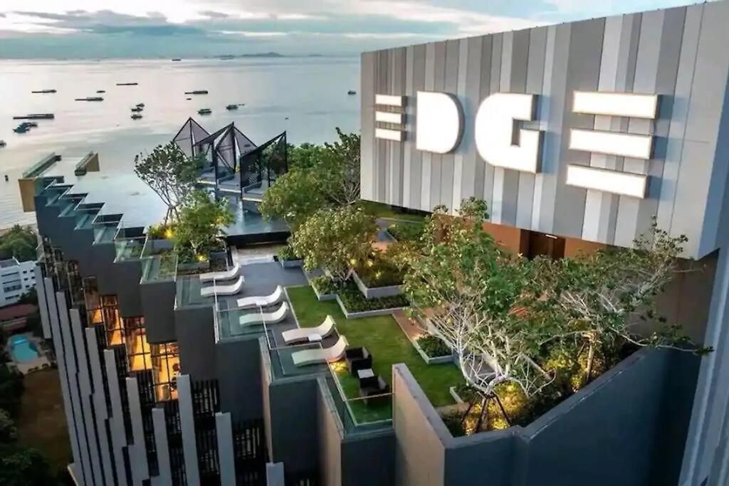 Downtown Charm Edge 1 Bedroom Seaview Pattaya