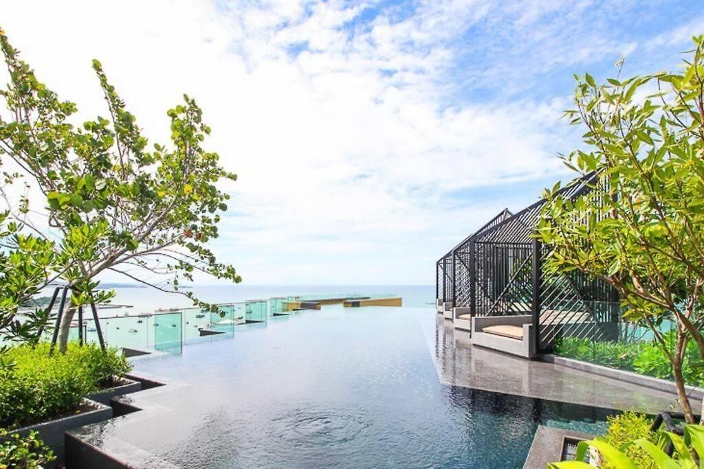 Downtown Charm Edge 1 Bedroom Seaview * Pattaya