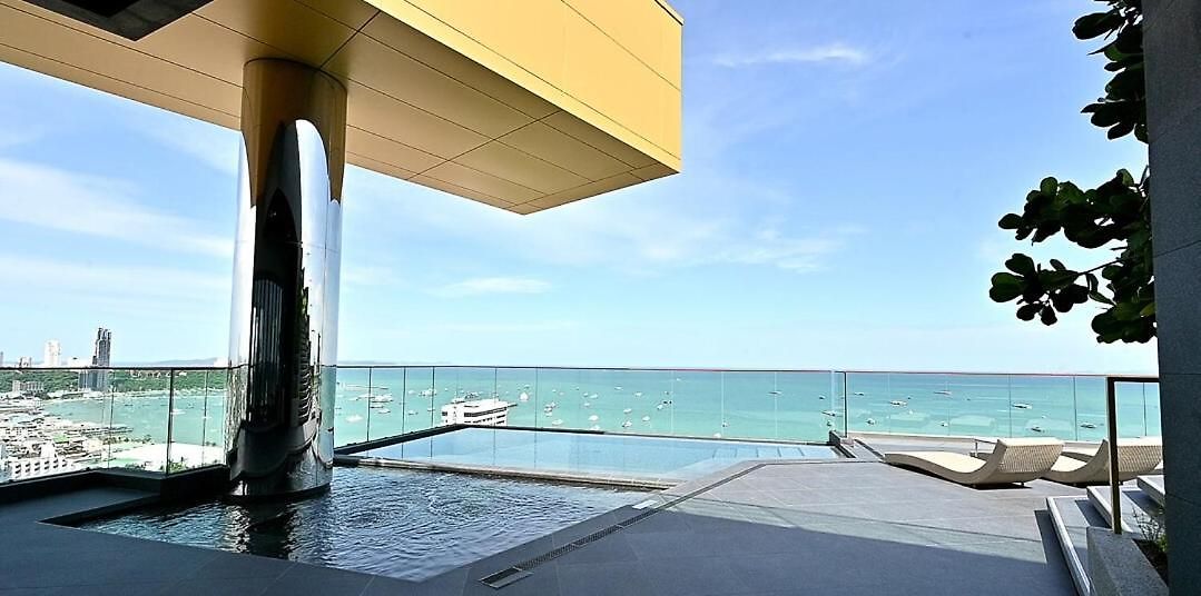 อพาร์ทเม้น Downtown Charm Edge 1 Bedroom Seaview Pattaya