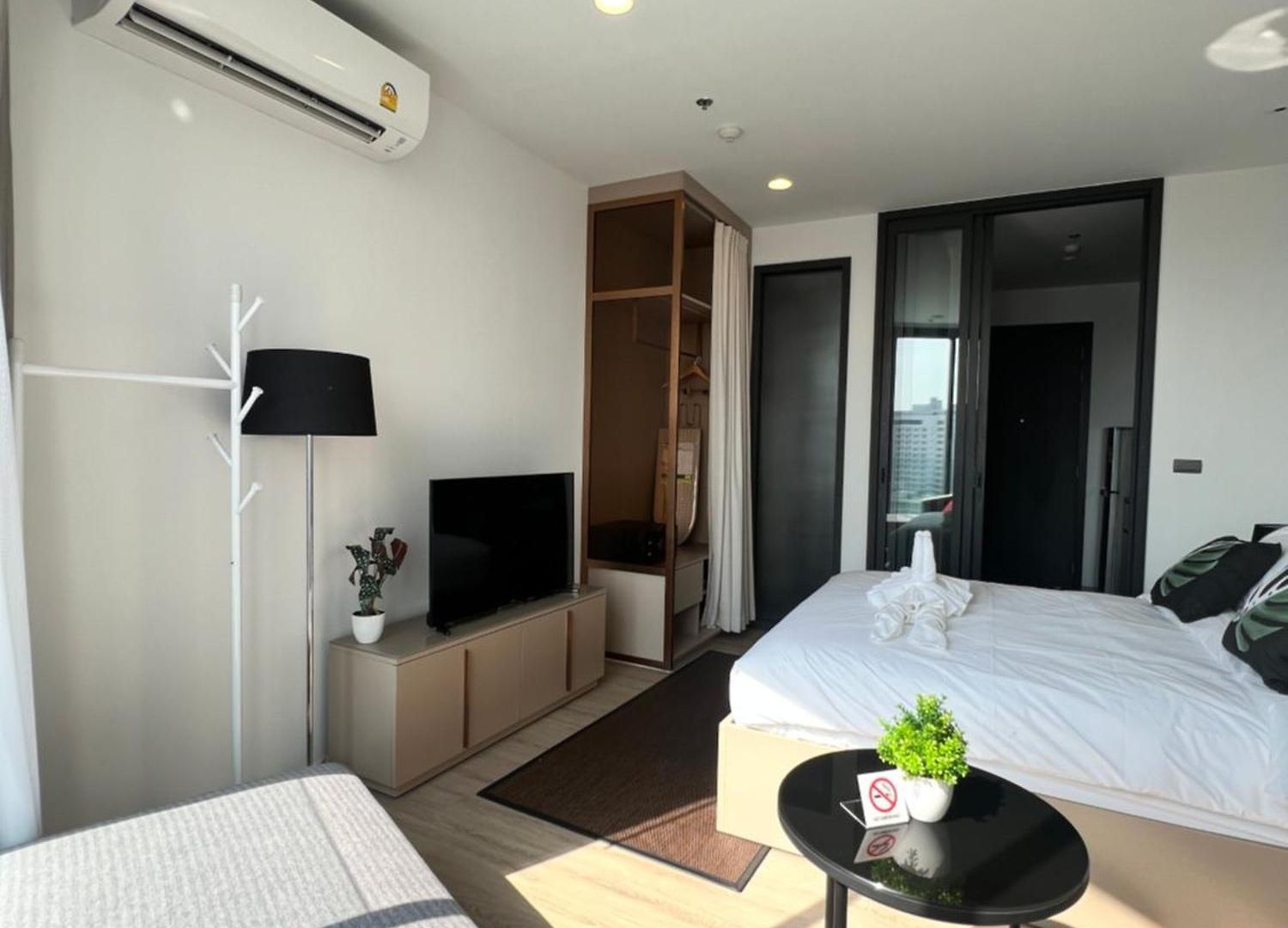 Downtown Charm Edge 1 Bedroom Seaview อพาร์ทเม้น