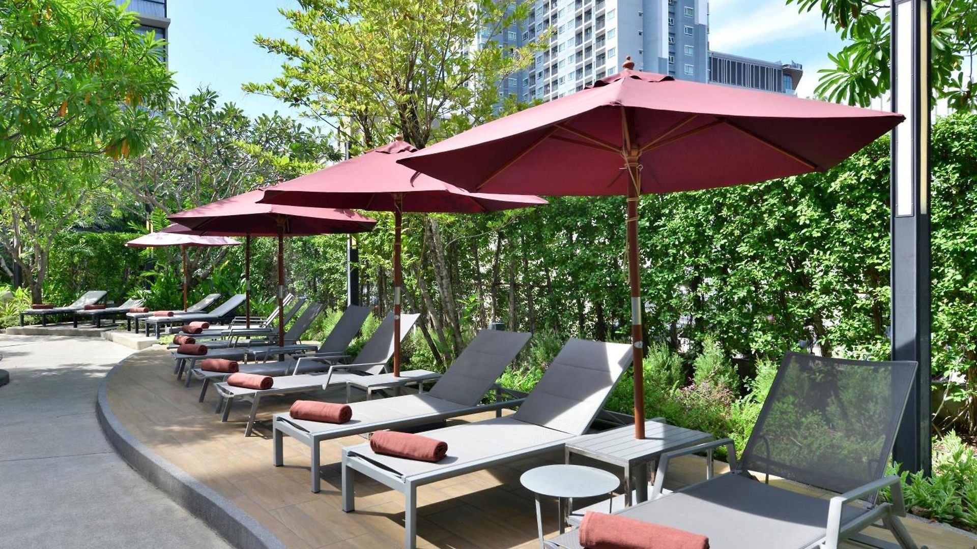 โรงแรม Altera And By At Mind