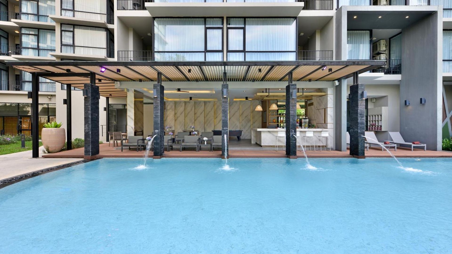 โรงแรม Altera And By At Mind Pattaya