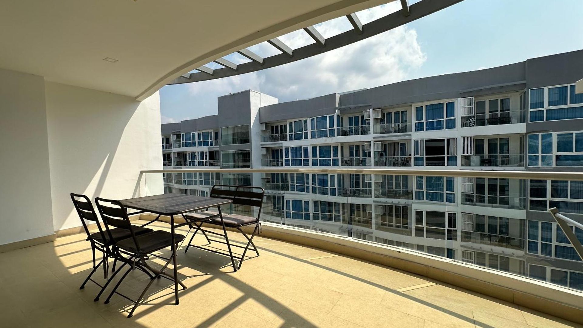 Grand Avenue By Monthstayz Thailand Apartment Pattaya