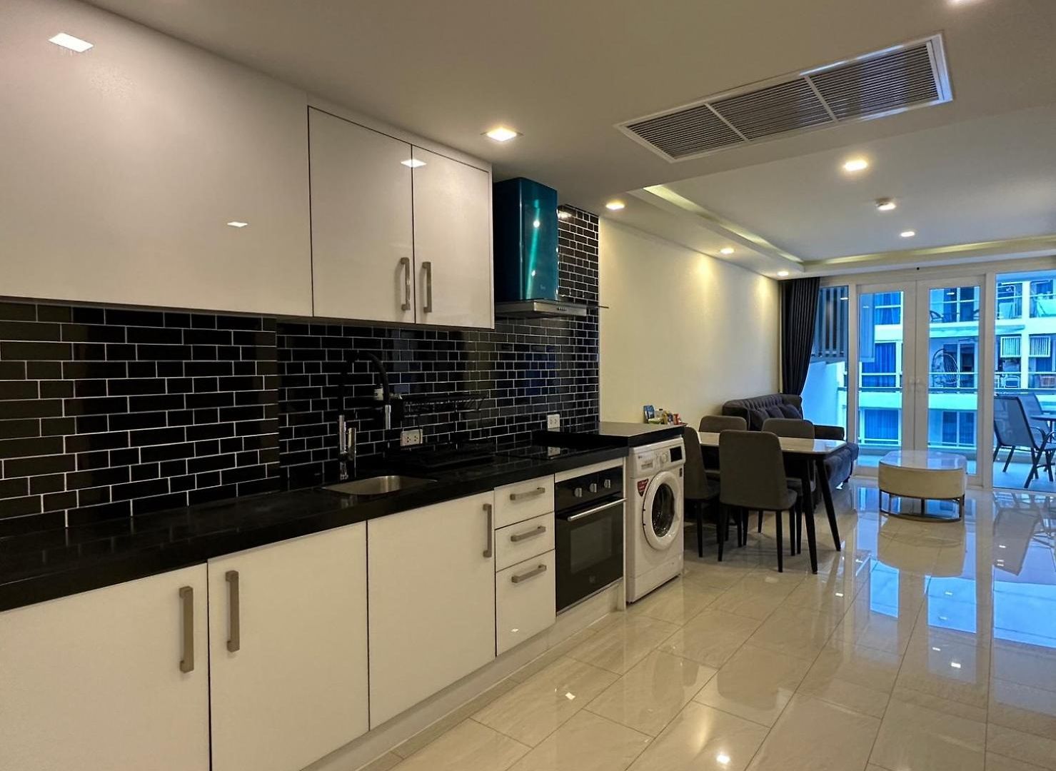 Grand Avenue By Monthstayz Thailand Apartment