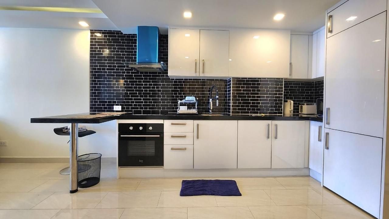 Grand Avenue By Monthstayz Thailand Apartment