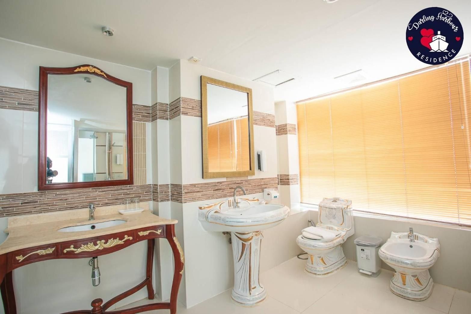 โรงแรม Darling Harbour - South 4*