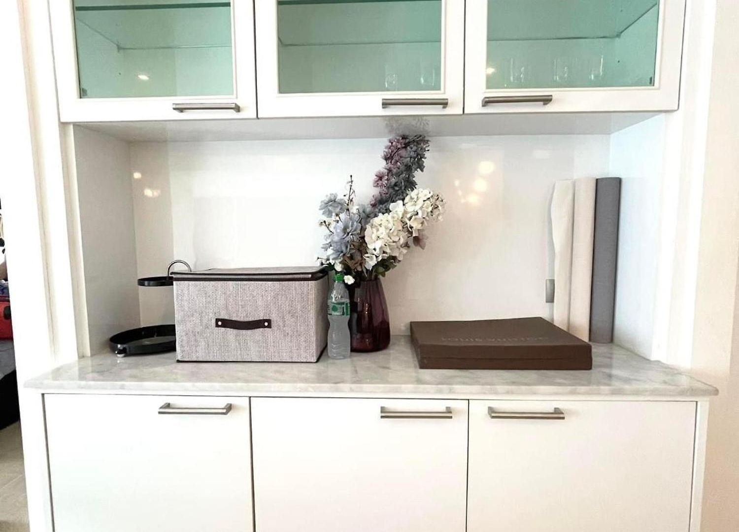 2 Bedrooms Near *