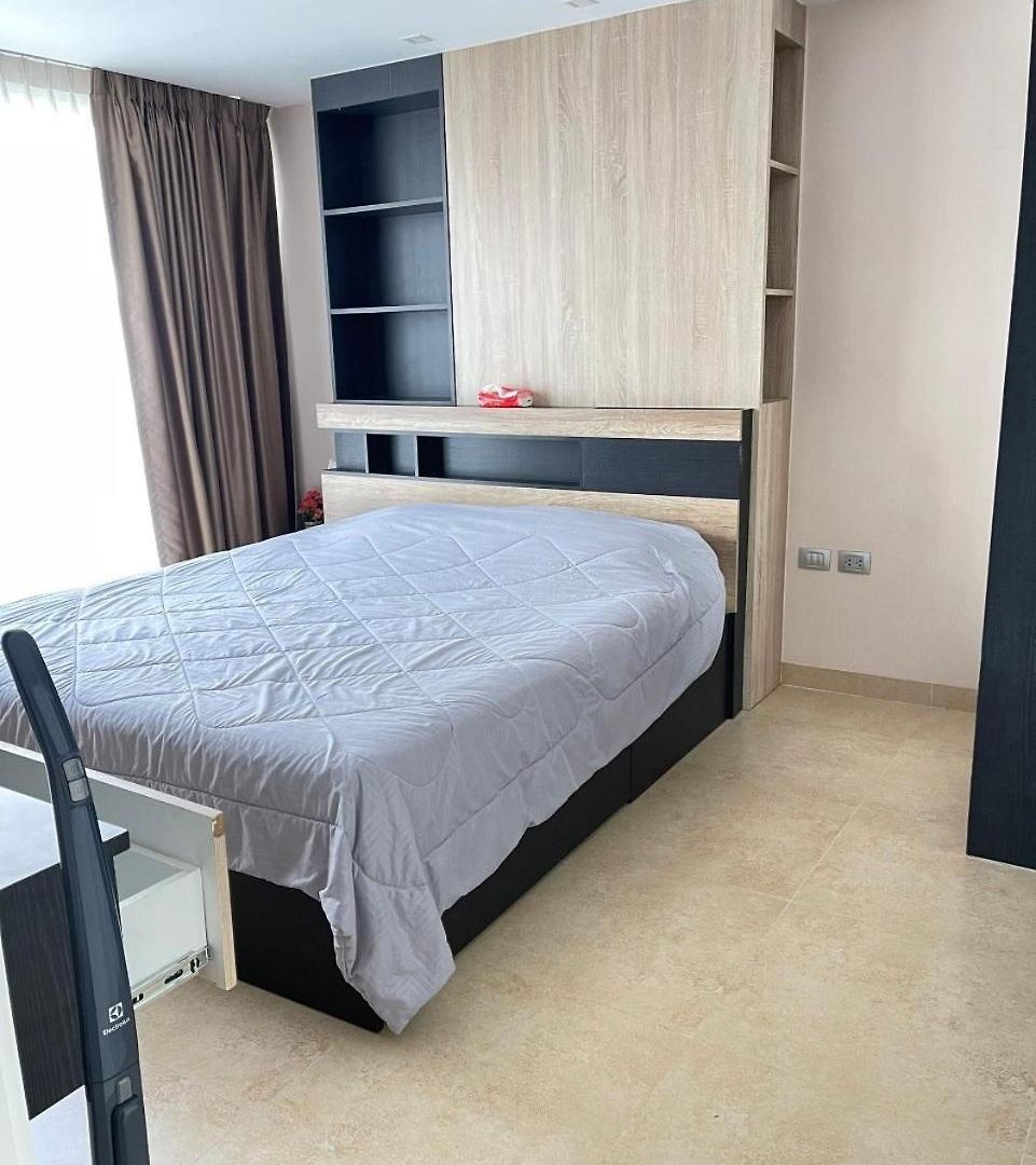 2 Bedrooms Near