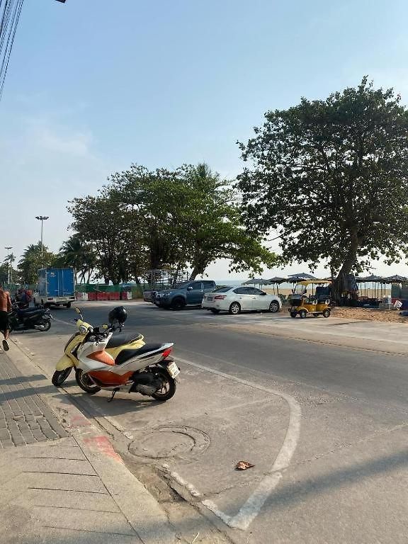 Hood * Pattaya