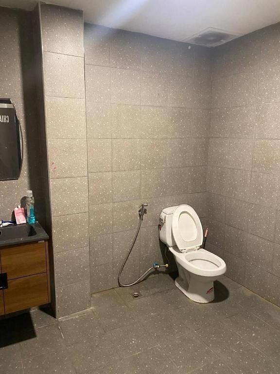 Hood Apartment *