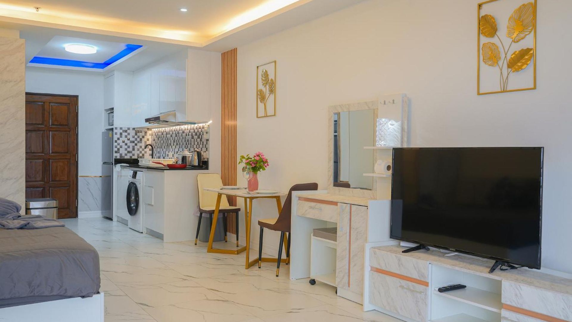 Jomtien Beachside At View Talay5 *