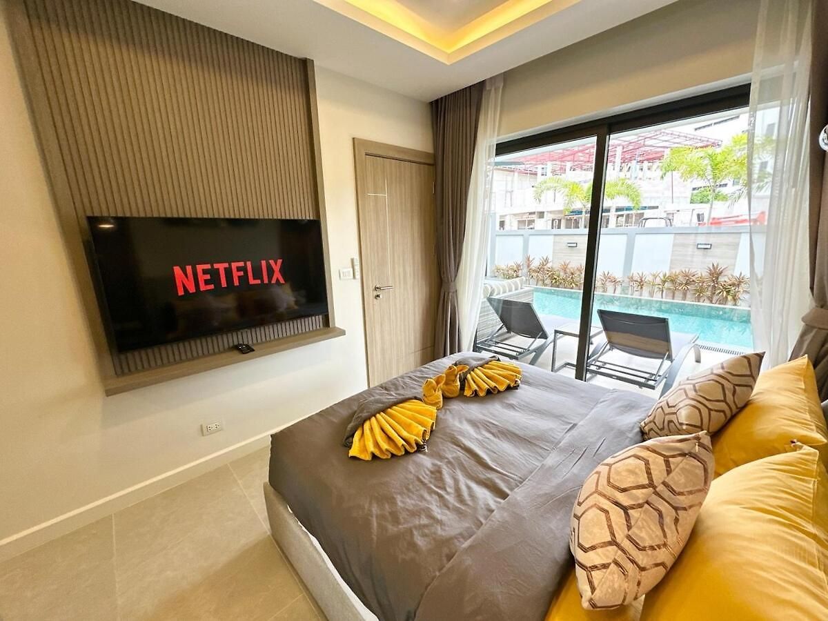 วิลล่า Super Luxury 4 Bedroom Private Pool With Jacuzzi, Near 711, 10 Minutes To Walking Street And - Mt4