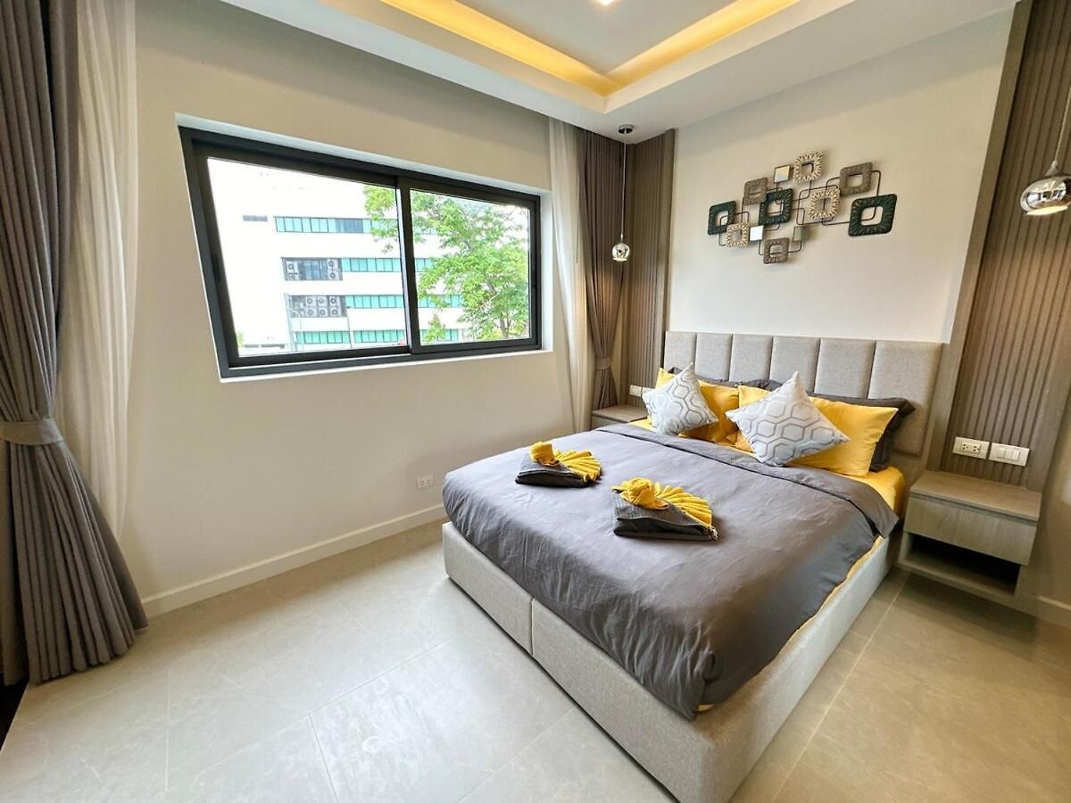 วิลล่า Super Luxury 4 Bedroom Private Pool With Jacuzzi, Near 711, 10 Minutes To Walking Street And - Mt4