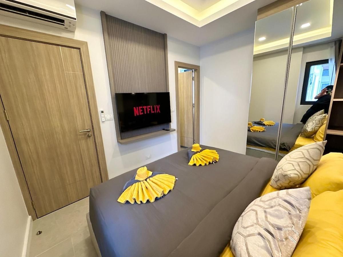 วิลล่า Super Luxury 4 Bedroom Private Pool With Jacuzzi, Near 711, 10 Minutes To Walking Street And - Mt4 *