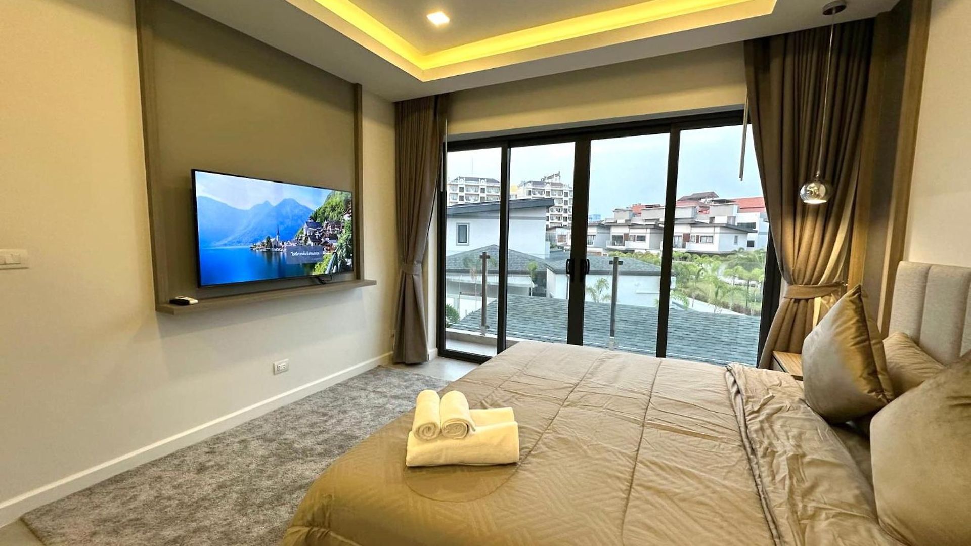 Villa Zensiri Luxury 3bdr Pool