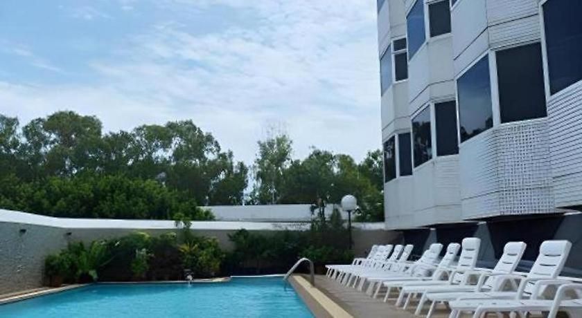 โรงแรม Suncity 4*