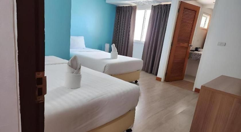 By Dee @jomtien โรงแรม Pattaya