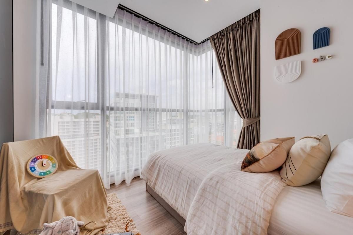 อพาร์ทเม้น Exclusive High Floor 2 Bed Sea View Luxury *