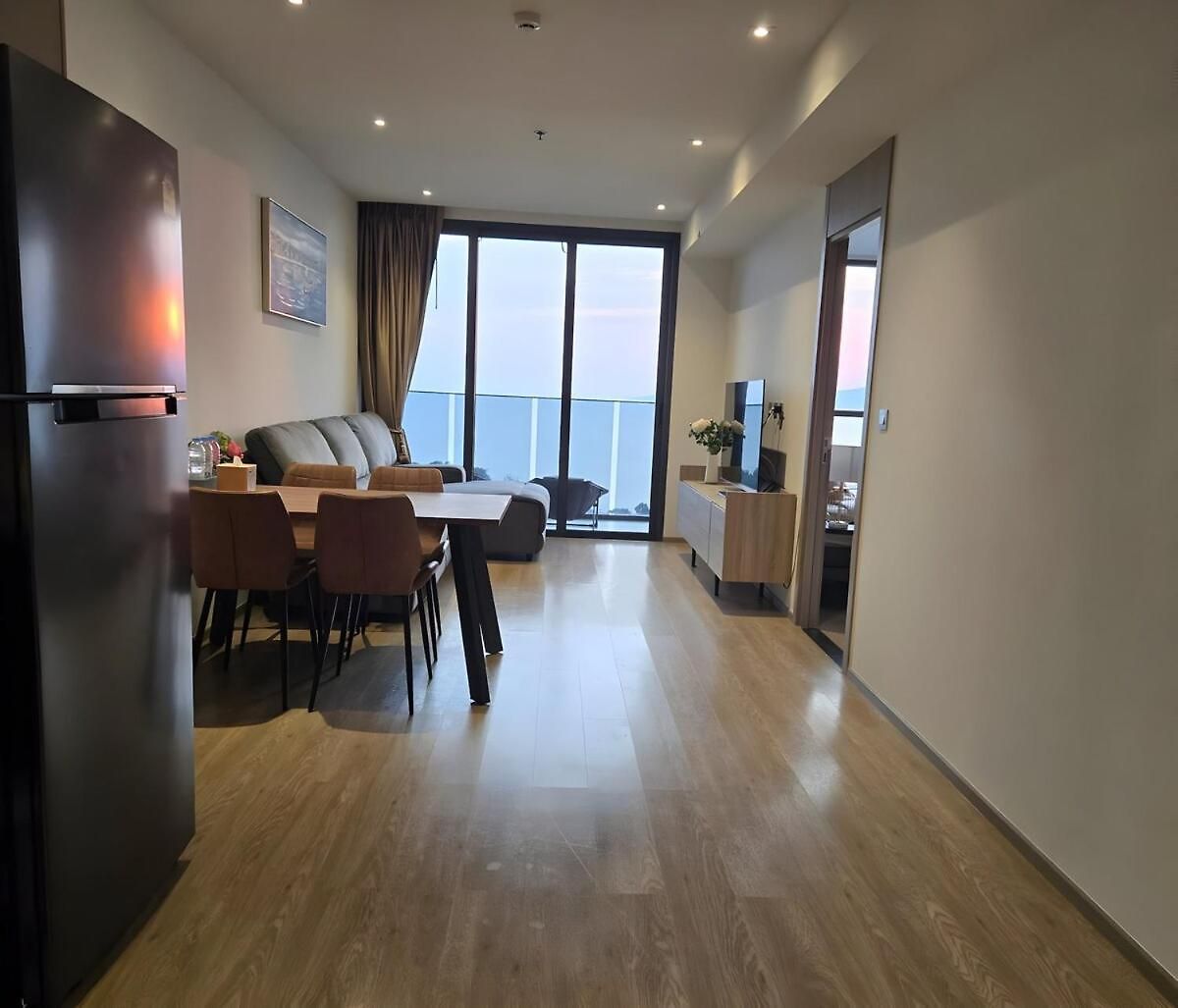 อพาร์ทเม้น Luxury 80sqm Beachfront 2 Bedroom With Views