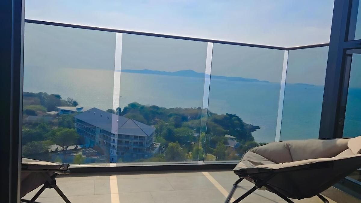 Luxury 80sqm Beachfront 2 Bedroom With Views *