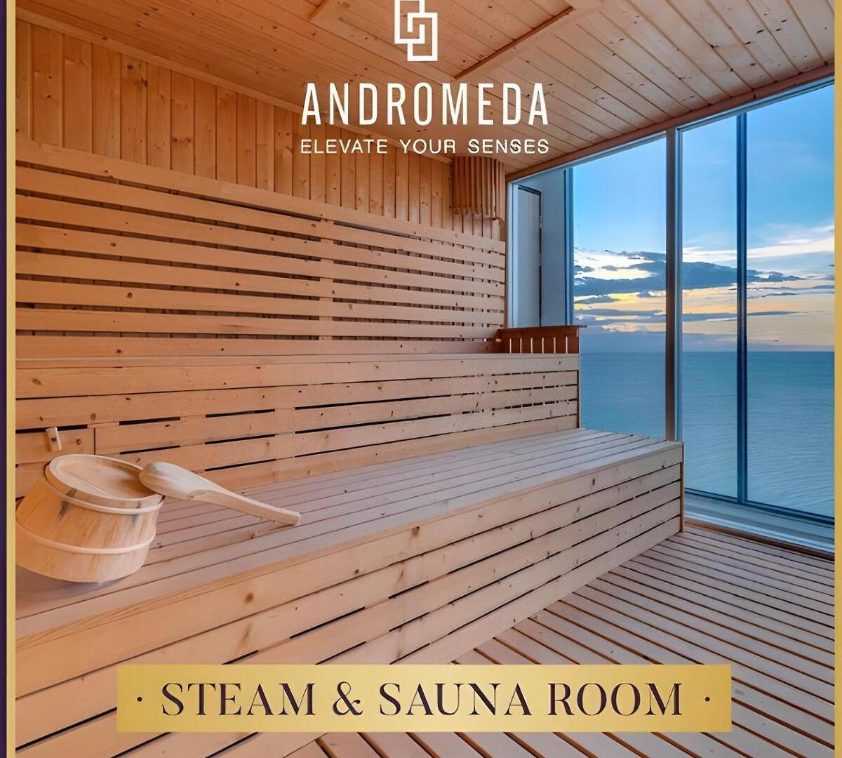 Luxury 80sqm Beachfront 2 Bedroom With Views