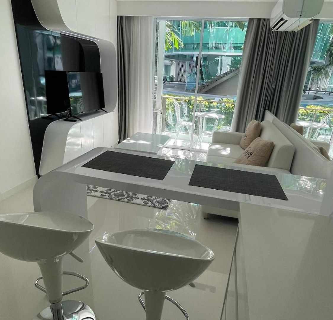 Stylish - Ultra-fast Fiber Internet, Pool, Sauna, Gym, Smart Tv, Guest Friendly อพาร์ทเม้น *